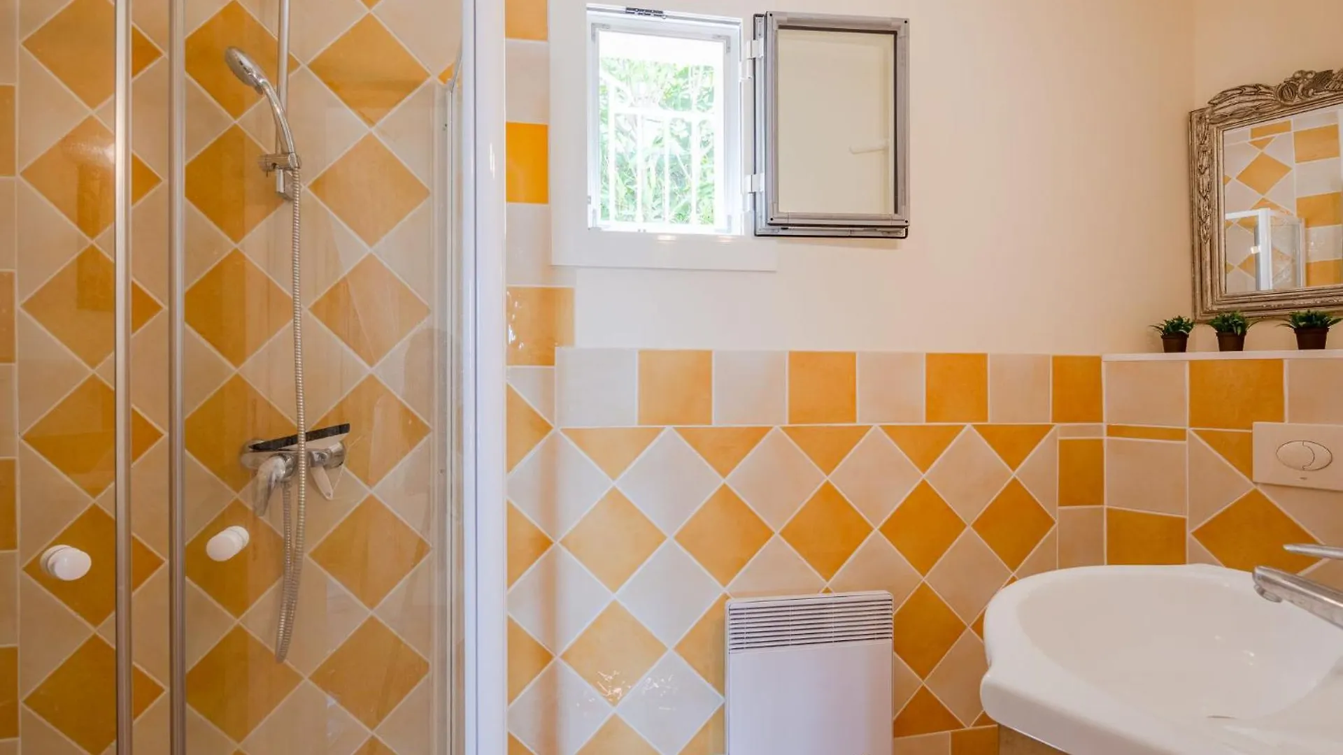 Villa Boucheron By Interhome Roquebrune-sur-Argens 0*,